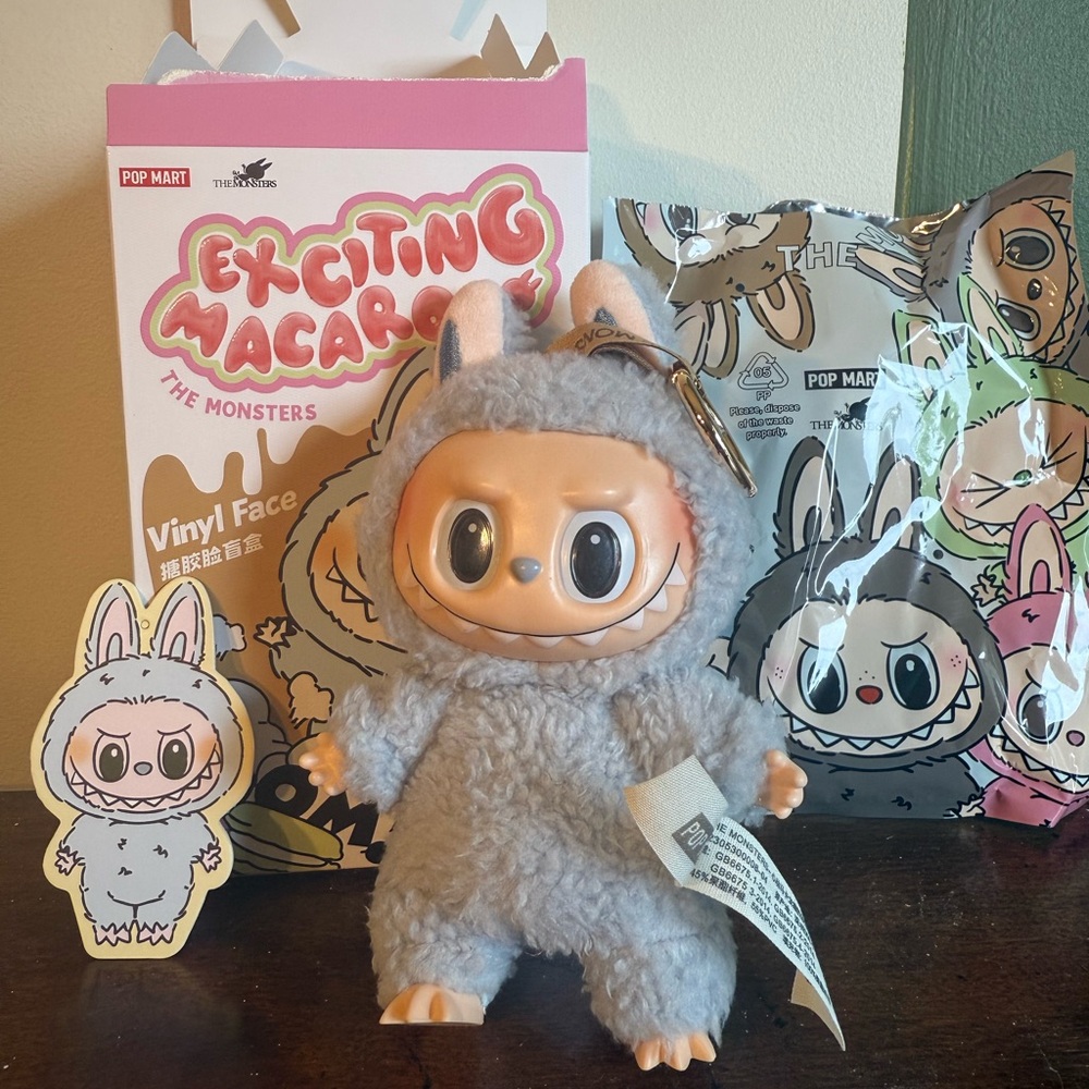 Pop Mart Labubu Exciting Macaron Vinyl Figure- Sea Salt Coconut